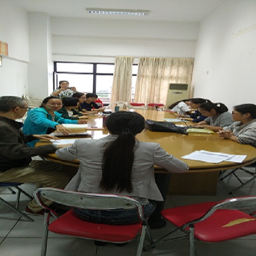 思政教研部党支部组织学习《习近平总书记系列重要讲话读本》