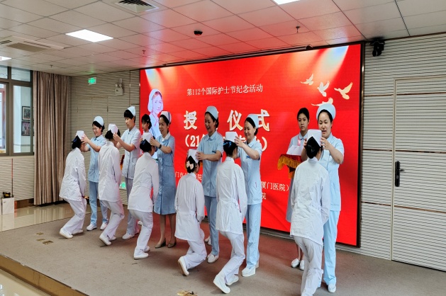 说明: d:\Desktop\厦门授帽\IMG_5611.JPG