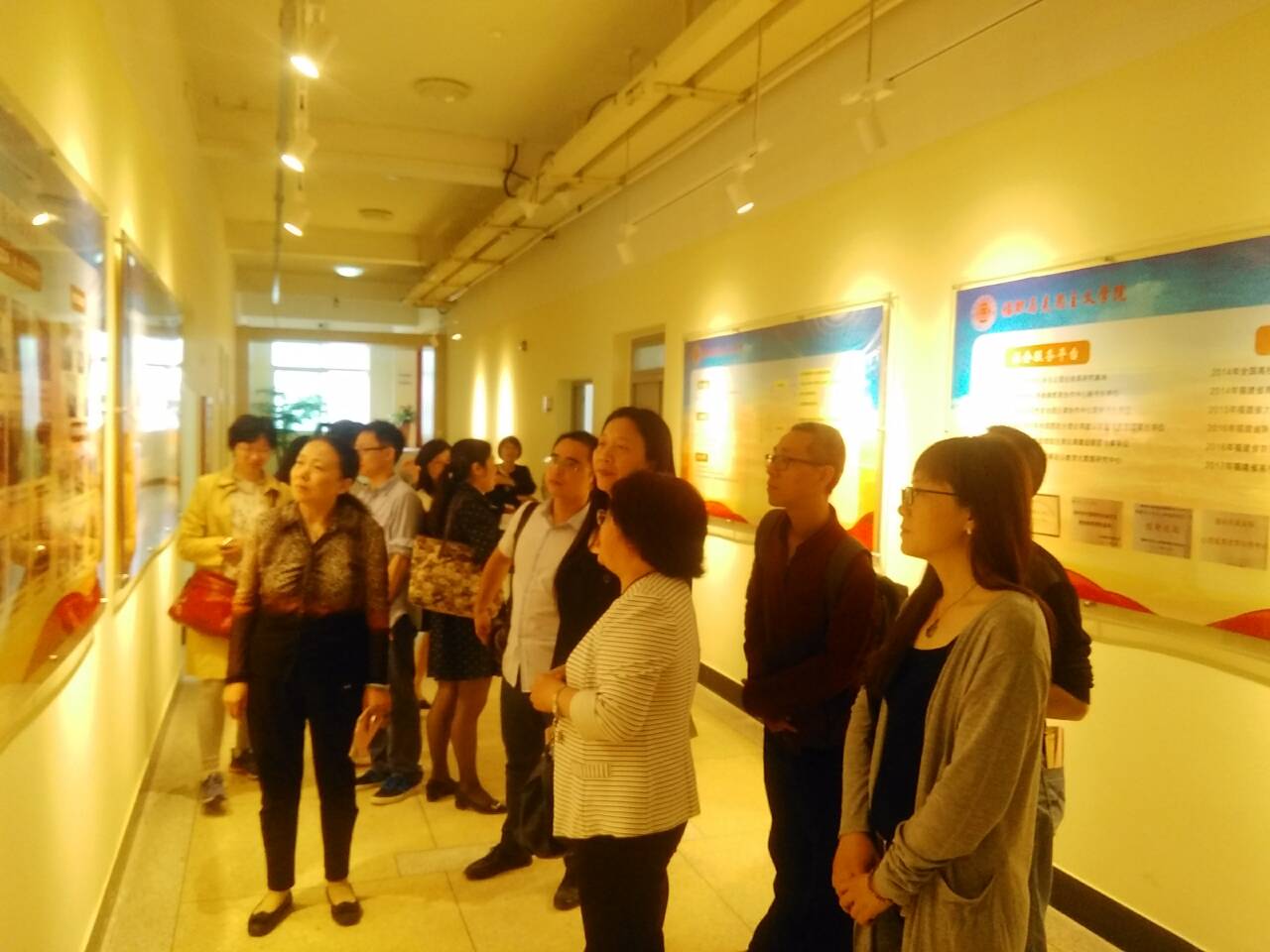 我院思政教师代表赴福州职业技术学院马克思主义学院学习交流