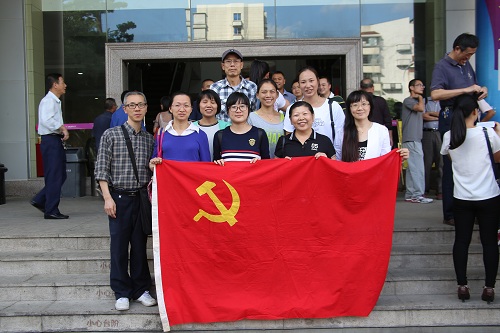 思政教研部党支部组织观看《知心法官》影片