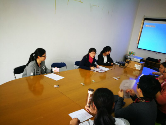 思政部党总支组织开展“两学一做”教育——学习贯彻党的十八届六中全会精神